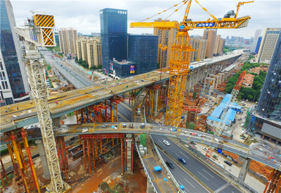 假日施工忙，工程建設(shè)加速度